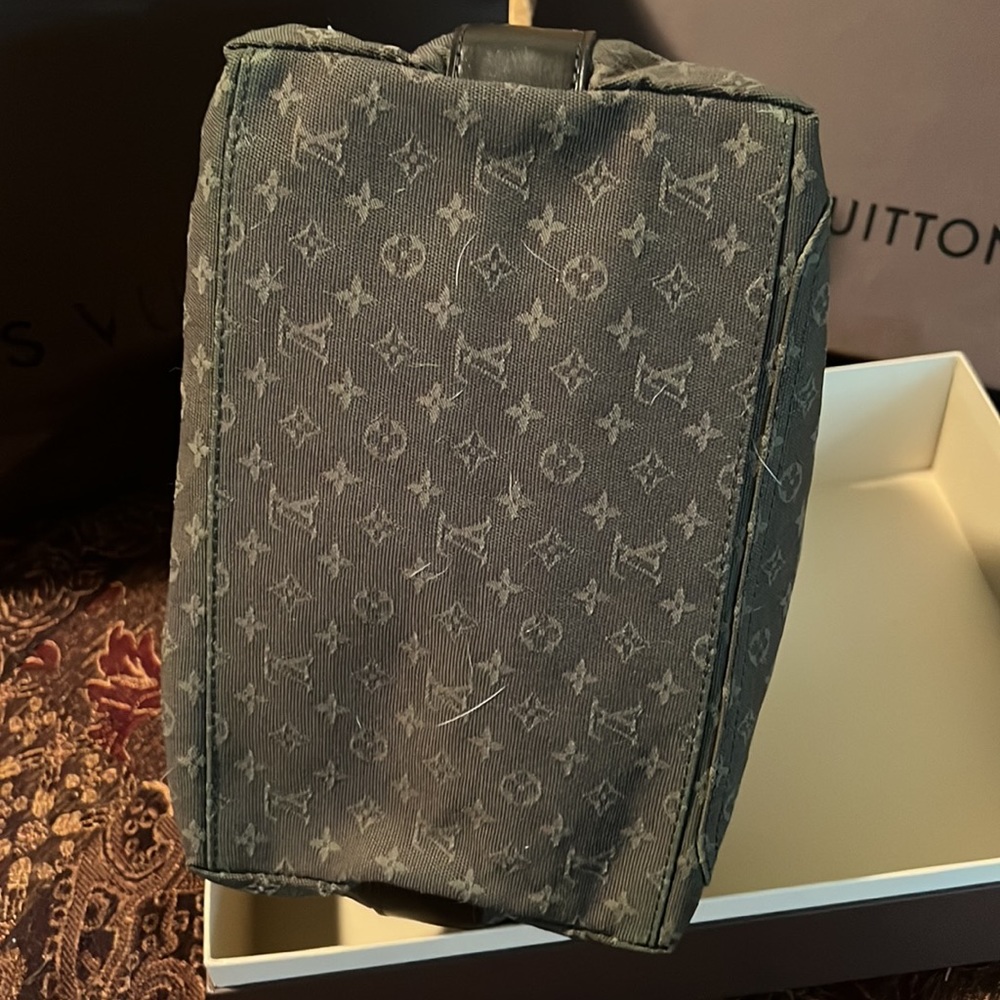 Authentic Louis Vuitton bag - Picture 13 of 16